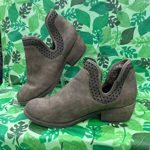 JELLYPOP women’s eston cutout booties size 10